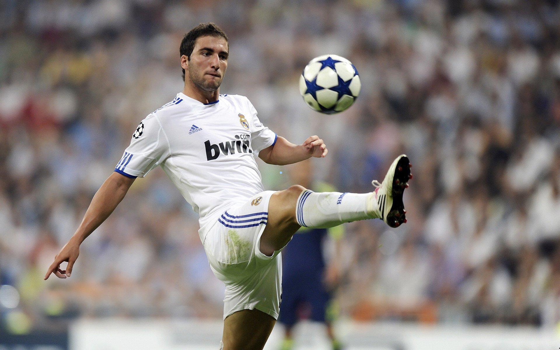  足彩网官网|凯恩十二月德甲狂暴演出，三场五球加冕月度最佳球员