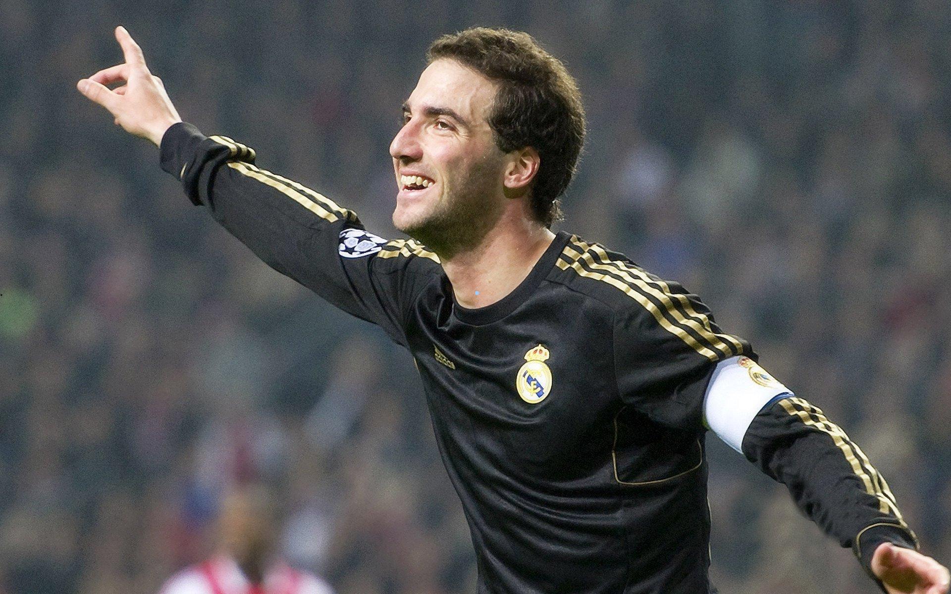 【 足彩网首页】李昊试训切尔西引爆话题，蓝军隐藏算盘与中国足球新机遇