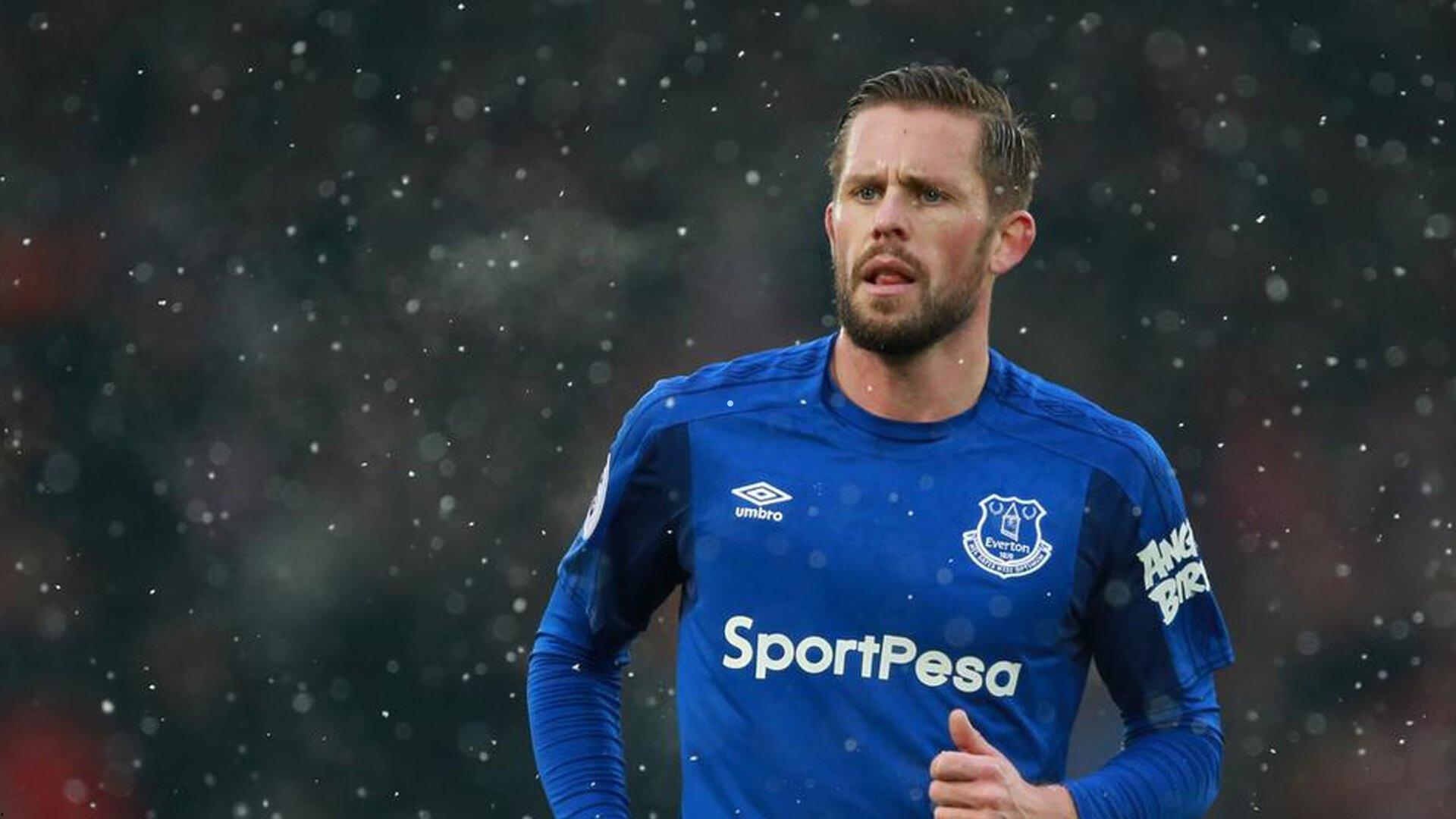 数据对决,广东队外援贝兹利与特雷韦林-奎因,谁更胜一筹?